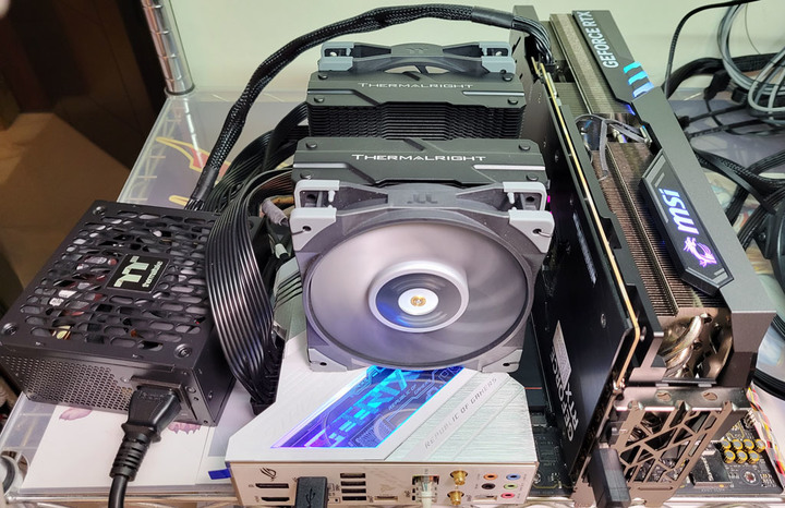 thermaltake TOUGHPOWER SFX 1000W金牌全模組化電源開箱