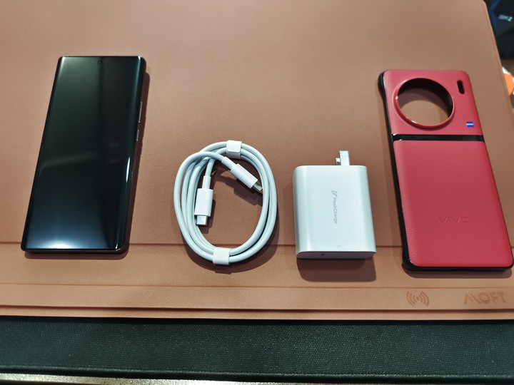 點我看大圖 VIVO x90 pro+ 簡單開箱