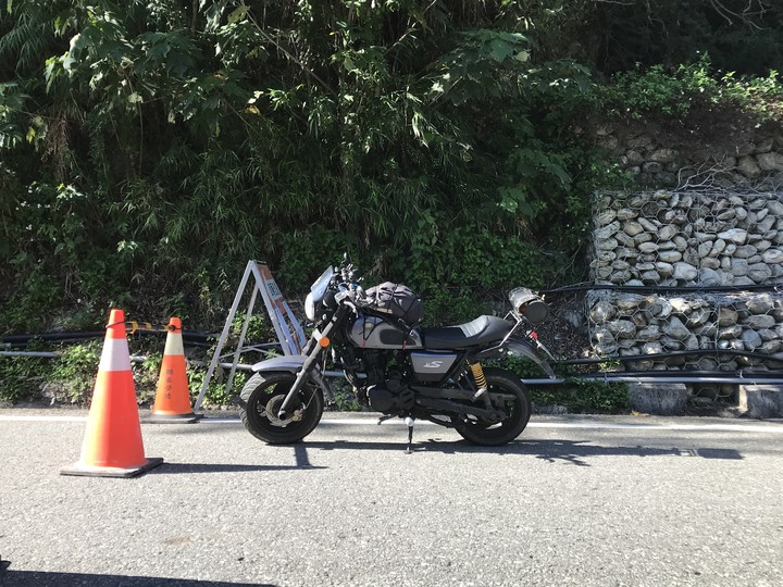 鄒鄒週週環島--車小志氣高小雲豹之死人骨頭秘徑