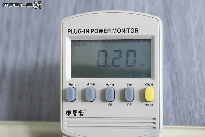 LG PuriCare AeroTower 三合一風革機｜涼風、暖風又能淨化空氣，一年四季不用收！