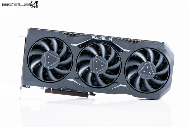 AMD Radeon RX 7900 XTX 顯示卡開箱實測 結合先進設計與玩家友善度的 CP 王者