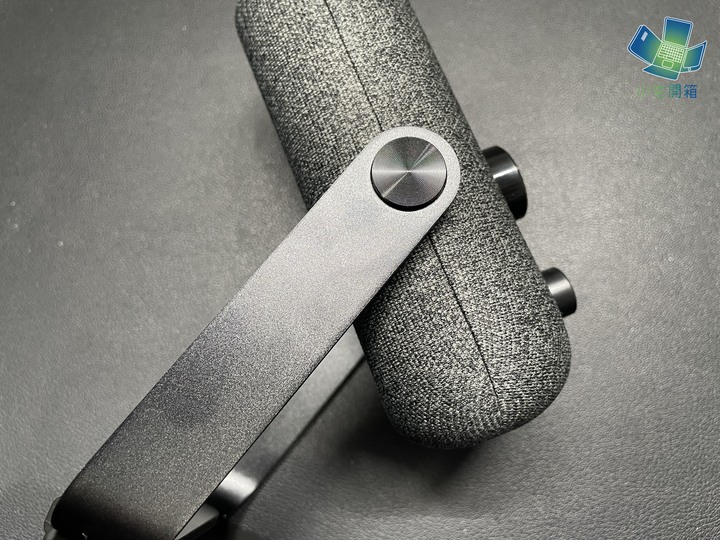 點我看大圖 【小宅開箱】好看實惠的多功能電容式麥克風 JLab Go Talk USB麥克風