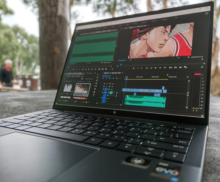 HP Elite Dragonfly G3 高續航力、高效能、 超輕薄的 3:2 完美商務型筆記型電腦