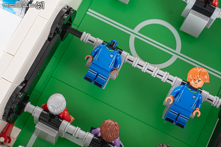 樂高LEGO Ideas 21337「手足球」｜經典自己組、樂享進球趣！