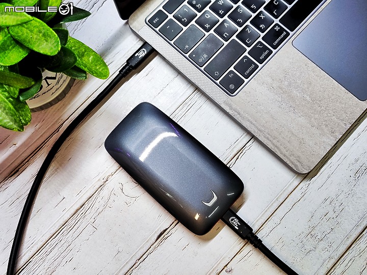 點我看大圖 USB-C充電傳輸線哪一款最好用?Avier Uni 系列高速資料傳輸充電線開箱實測