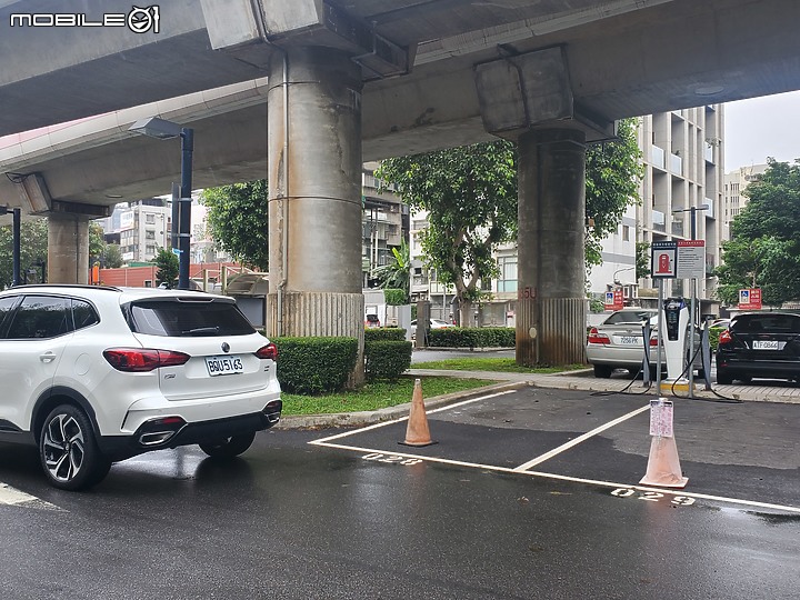 【PHEV、Hybrid怎麼選？】MG HS PHEV 72小時試駕體驗 feat.Toyota RAV4 Hybrid