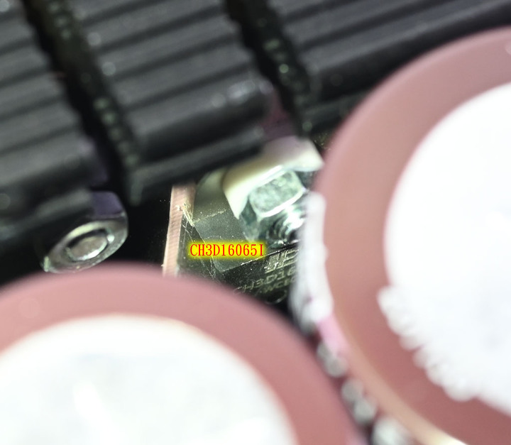 thermaltake TOUGHPOWER SFX 1000W金牌全模組化電源開箱