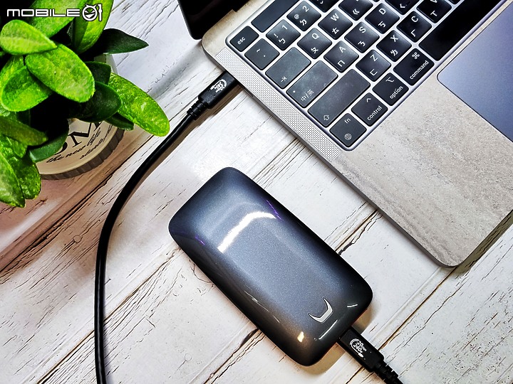 點我看大圖 USB-C充電傳輸線哪一款最好用?Avier Uni 系列高速資料傳輸充電線開箱實測
