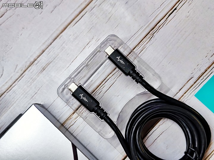 點我看大圖 USB-C充電傳輸線哪一款最好用?Avier Uni 系列高速資料傳輸充電線開箱實測