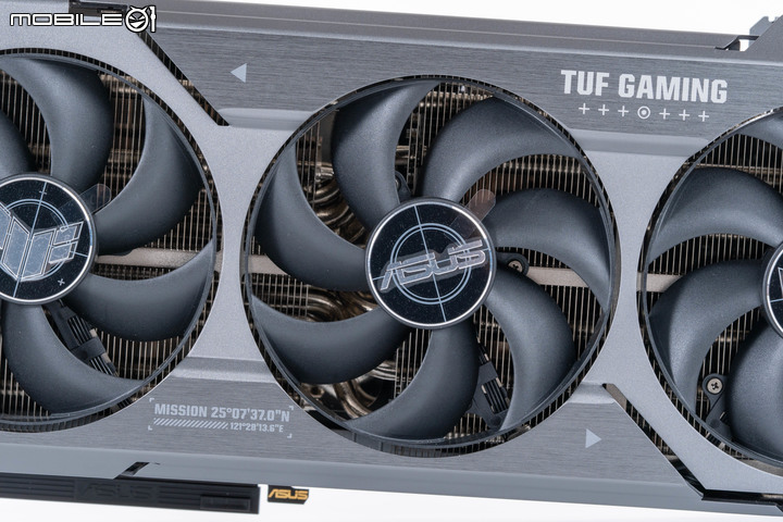 ASUS TUF RX 7900 XT O20G GAMING 顯示卡開箱實測 以嶄新設計迎接效能推升