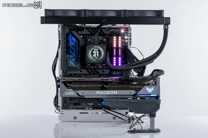 ASUS TUF RX 7900 XT O20G GAMING 顯示卡開箱實測 以嶄新設計迎接效能推升