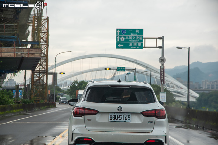 【PHEV、Hybrid怎麼選?】MG HS PHEV 72小時試駕體驗 feat.Toyota RAV4 Hybrid