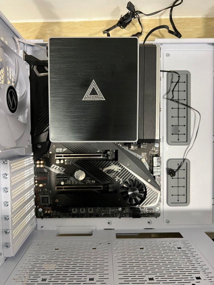 聯力Lian li的誠意之作Lancool 216,巧思滿滿的散熱猛獸 !
