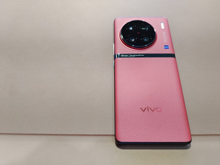 點我看大圖 VIVO x90 pro+ 簡單開箱
