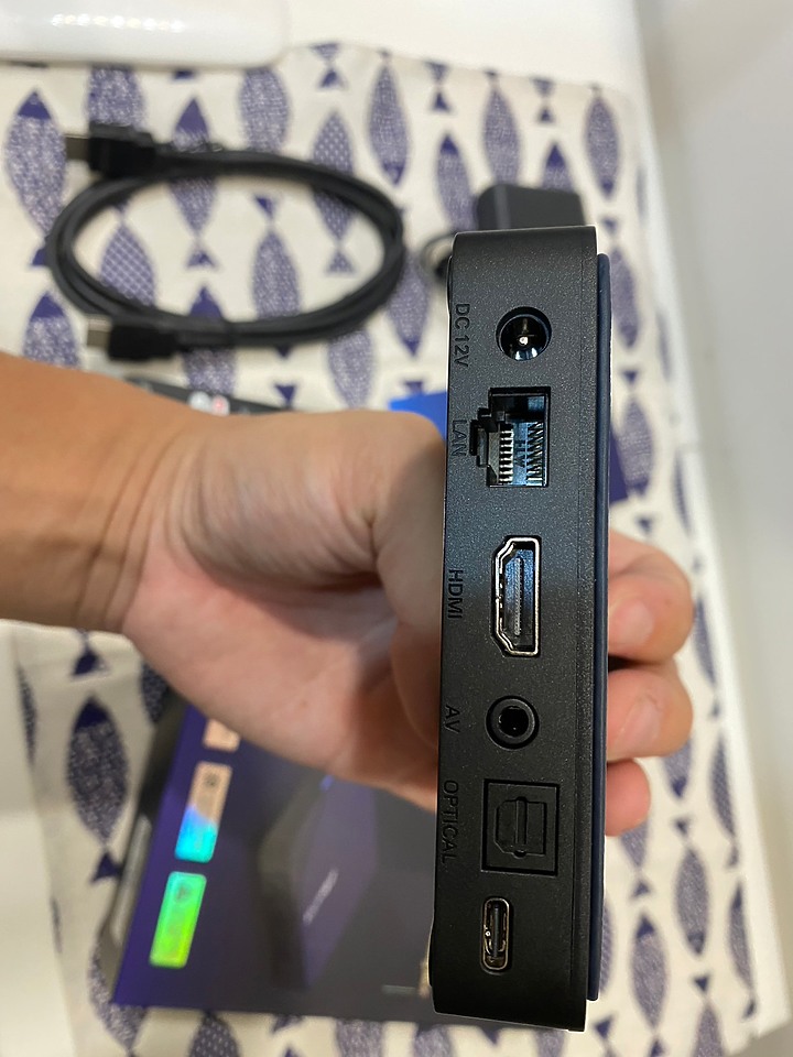 微開箱RockTek G2 | 4K影音串流遊戲機【極速玩家組】