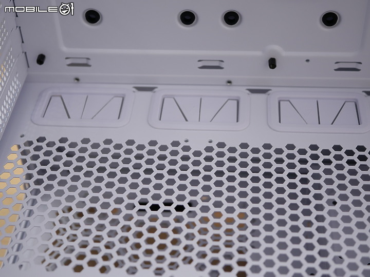 點我看大圖 灰白 X 網設計 Antec DP505 WHITE 中塔機殼開箱
