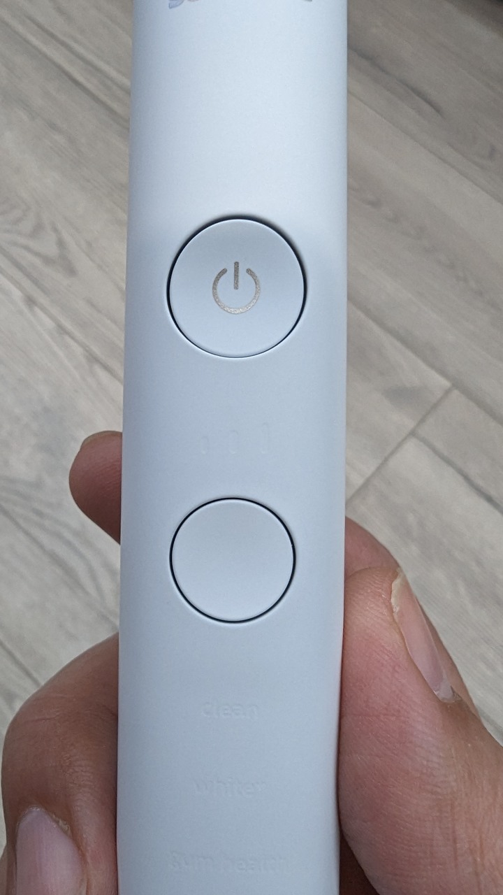 讓我老婆也有國民老婆般的美麗笑容 - 飛利浦 Sonicare智能鑽石機,邀你挑戰三天有感鑽白,打造自信微笑魅力