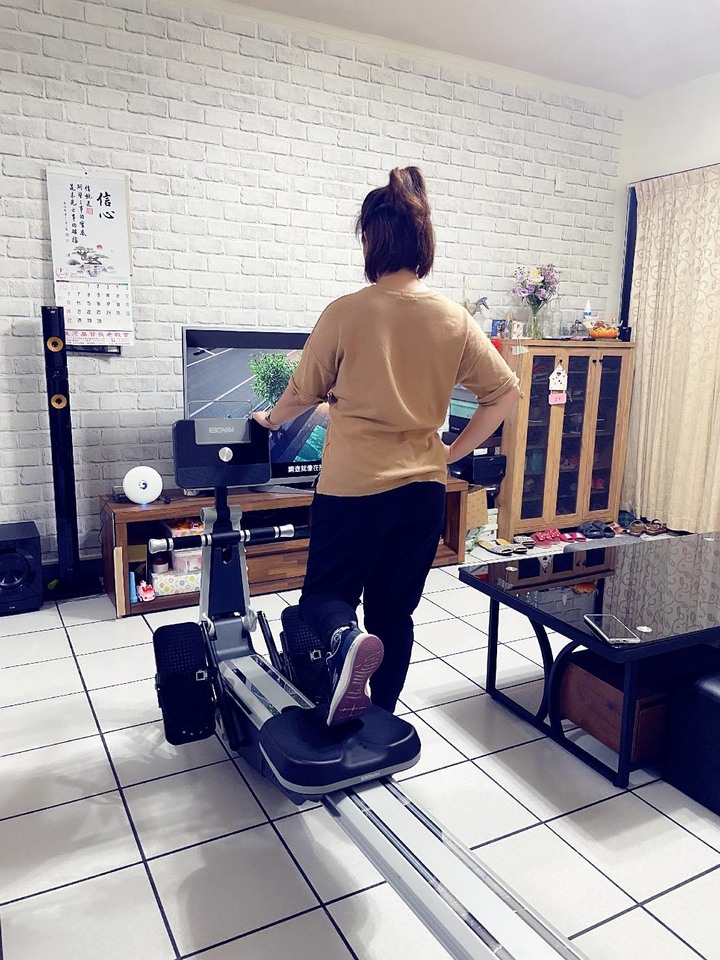 實測BGYM划船機 分享在家運動W600