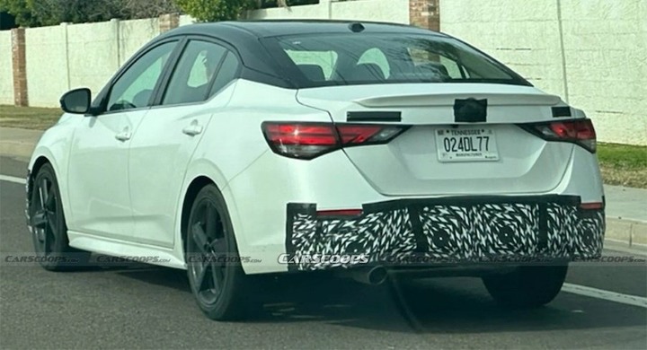 美規2023新年式Nissan Sentra偽裝車上路了！