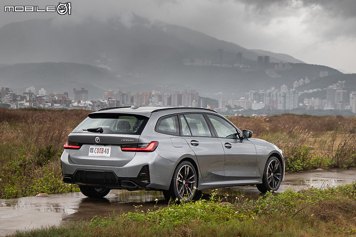 BMW M340i xDrive Touring 小改款試駕|不同以往的新行頭,一如既往的好身手!