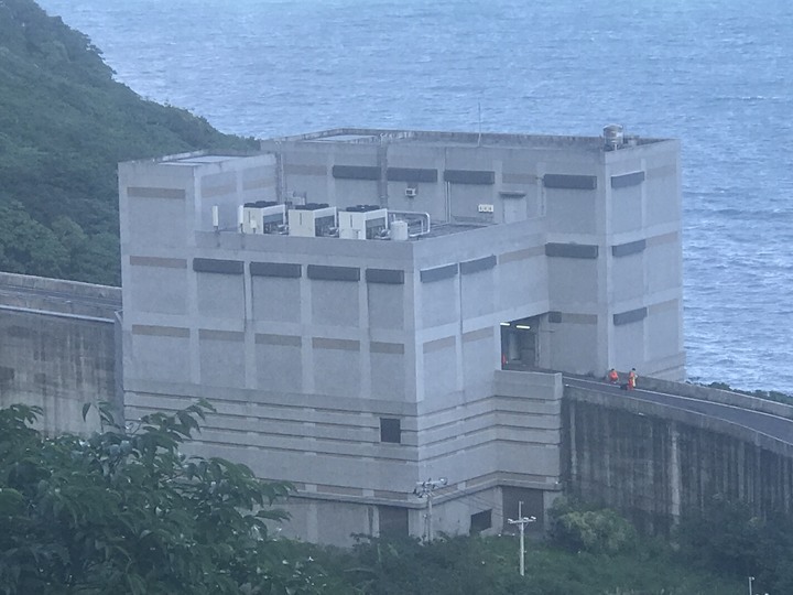 鄒鄒週週環島--車小志氣高小雲豹之死人骨頭秘徑
