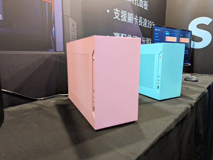 點我看大圖 【分享】GAMFORCE LIAN LI 聯力 V3000 PLUS 高階機殼