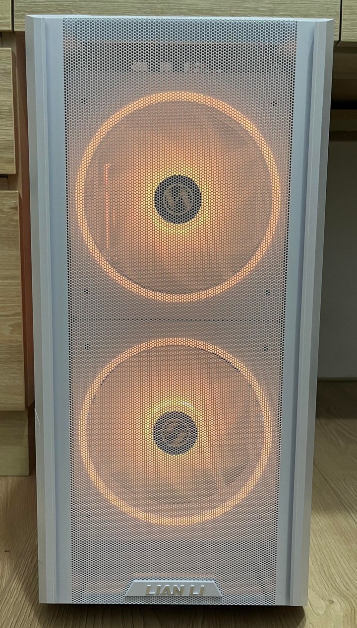 聯力Lian li的誠意之作Lancool 216,巧思滿滿的散熱猛獸 !