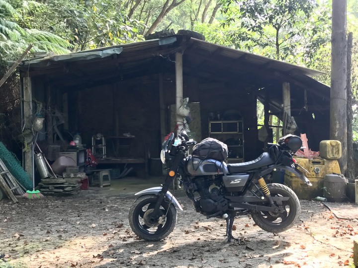 鄒鄒週週環島--車小志氣高小雲豹之死人骨頭秘徑
