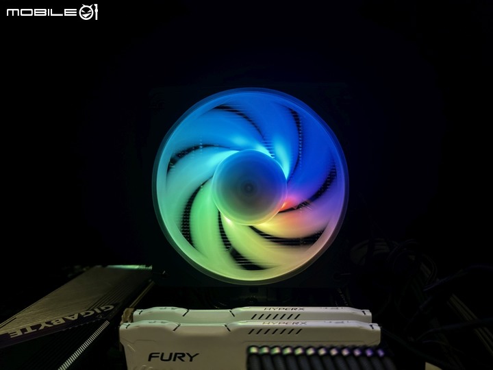 [開箱]酷碼新風扇 Mobius 120 / Mobius 120P ARGB