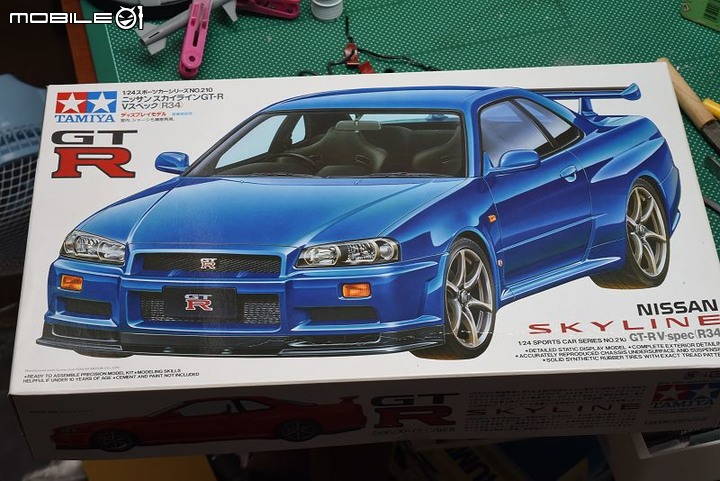 [模型製作記] TAMIYA 1/24 NISSAN SKYLINE R34