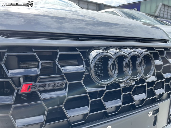 <圖多>開箱 RSQ3 sportback 磐石灰 更2024/2 升級RSQ8