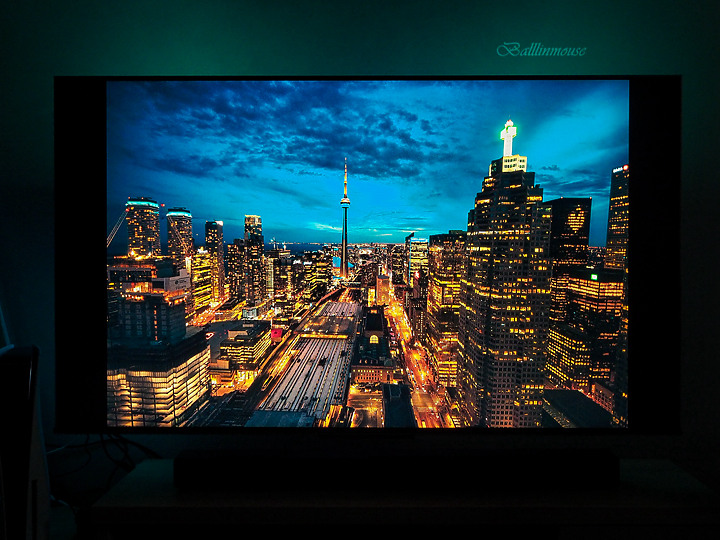亮與暗的視覺衝擊 | BenQ MiniLed S55-940 護眼智慧電視推薦