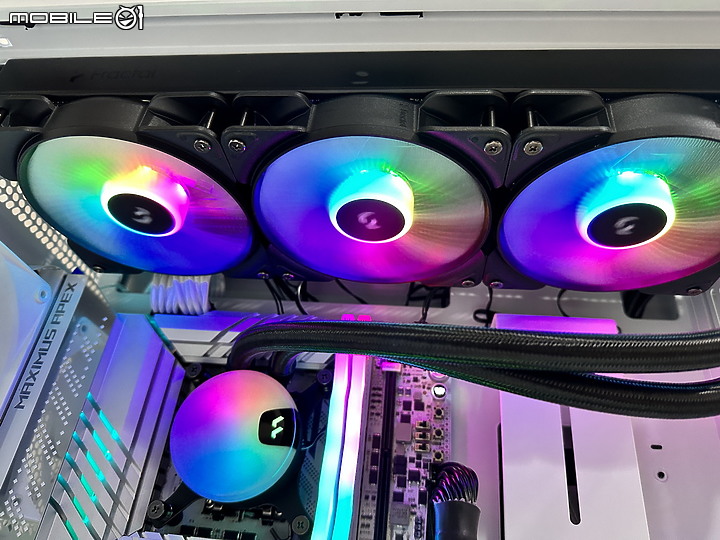 [開箱] Aspect RGB 風扇 FD Lumen S36 RGB v2