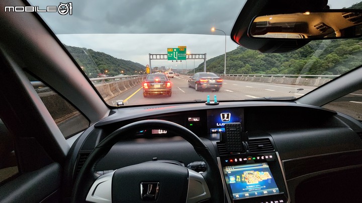 LUXGEN M7高速油耗隨意測-能有10km/L?