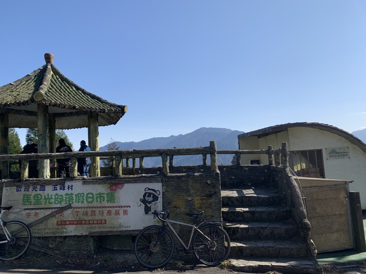 礫石車騎小路上宇老 (武道能敢-李崠山-宇老-馬里闊丸溪右岸 O型)