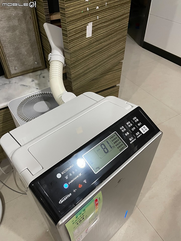 [防霉防疫新健康生活] 室內潮濕終結者 Panasonic變頻高效型除濕機之王 F-YV50LX開箱｜強大除溼力躍進再躍進 (12/13第四次更新 陸續更新使用狀況中)