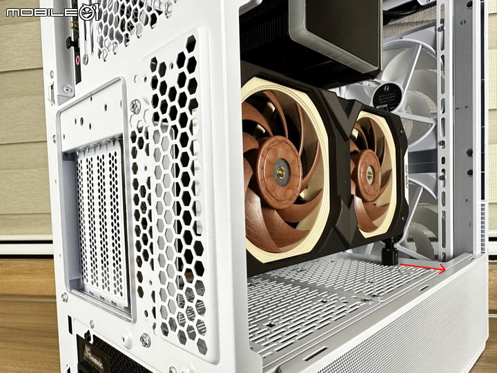 2022年度壓軸 聯力 LANCOOL 216 中塔式機殼
