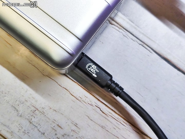 點我看大圖 USB-C充電傳輸線哪一款最好用?Avier Uni 系列高速資料傳輸充電線開箱實測