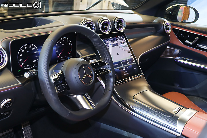 【採訪】Mercedes-Benz 第二代 GLC 雙車型 266、311萬元正式上市,科技、質感與實用面均有大進化!