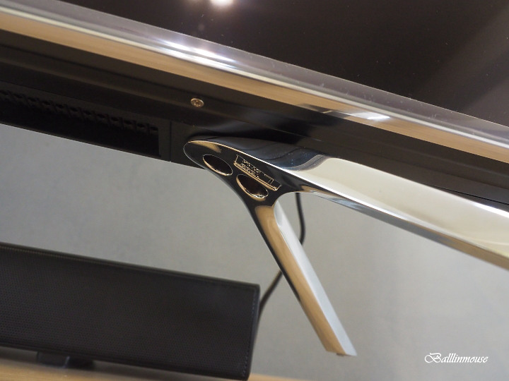 亮與暗的視覺衝擊 | BenQ MiniLed S55-940 護眼智慧電視推薦