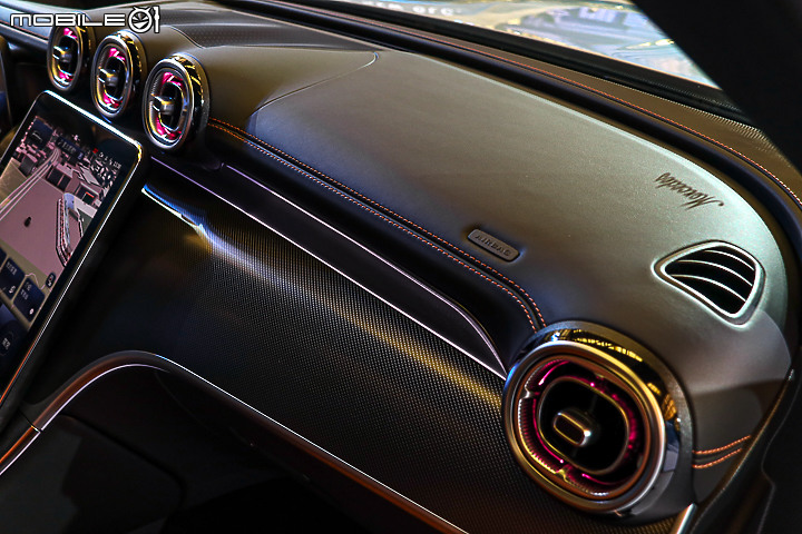 【採訪】Mercedes-Benz 第二代 GLC 雙車型 266、311萬元正式上市,科技、質感與實用面均有大進化!