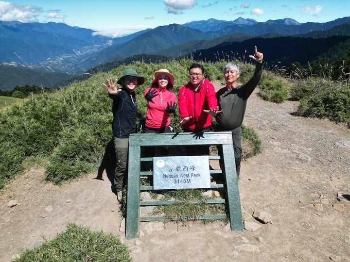 我是海龜,您登山會瘦嗎? 我的2022年團體登山全紀錄。(#芹仁PlayWhat)