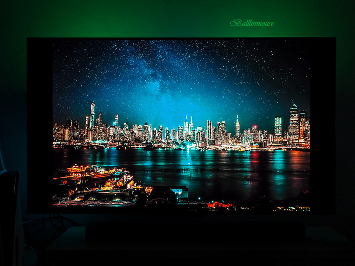 亮與暗的視覺衝擊 | BenQ MiniLed S55-940 護眼智慧電視推薦
