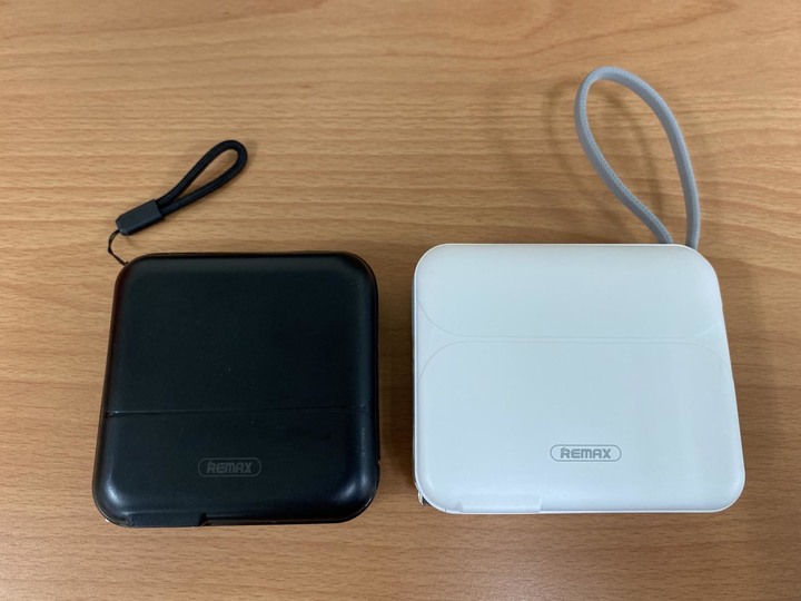 自帶線的行動電源分享 par2-升級後的Remax無疆