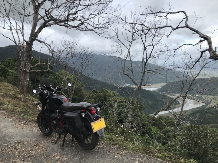 不哭！咱們騎車出走！天堂的美妙是地獄的襯托。