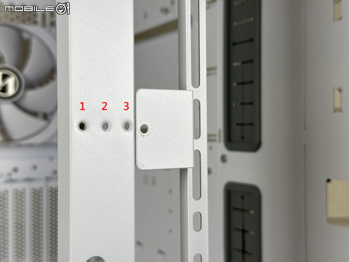 2022年度壓軸 聯力 LANCOOL 216 中塔式機殼
