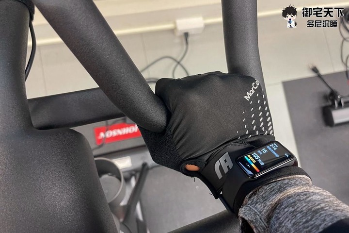 開箱｜【Amazfit 華米】Band 7 大螢幕健康智慧運動智慧手環 - 更大螢幕，且具備不輸手錶的強大功能！