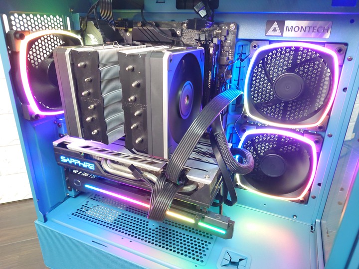 簡易開箱 MONTECH SKY TWO 值得入手的新機殼!?
