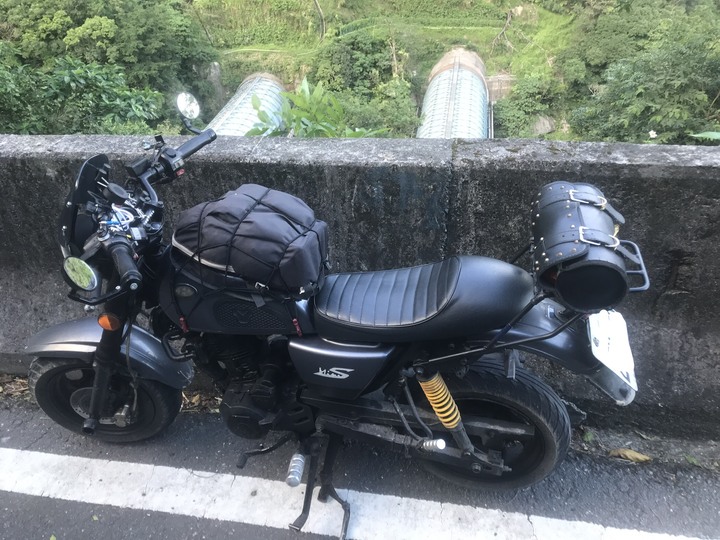 鄒鄒週週環島--車小志氣高小雲豹之死人骨頭秘徑