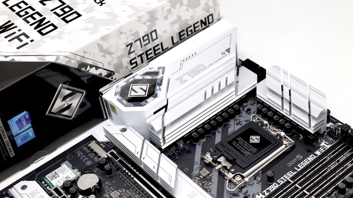 機殼裡放螢幕更方便了！ASRock Z790 Steel Legend WiFi